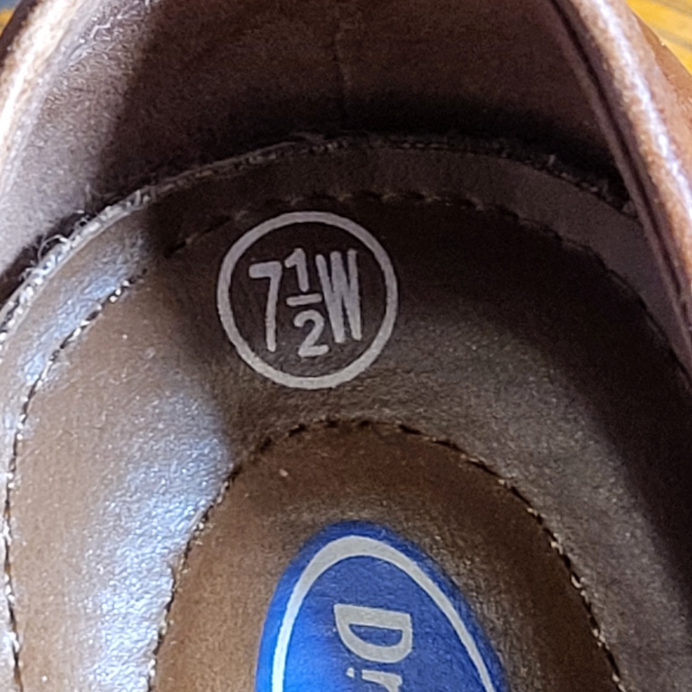 Dr. Scholl's Vintage Brown Leather Kiltie Loafers Size– 7½ Wide - Picture 7 of 9